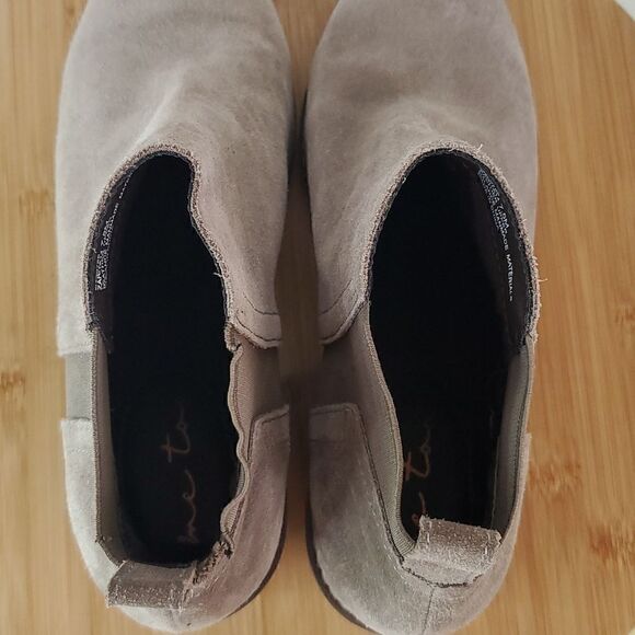 Me Too Womens Zarita 14 Taupe Suede Booties Ankle Boots Shoes 7.5M - Picture 6 of 10